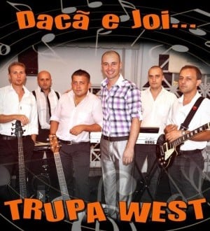 West Band Live în Fashion Lounge