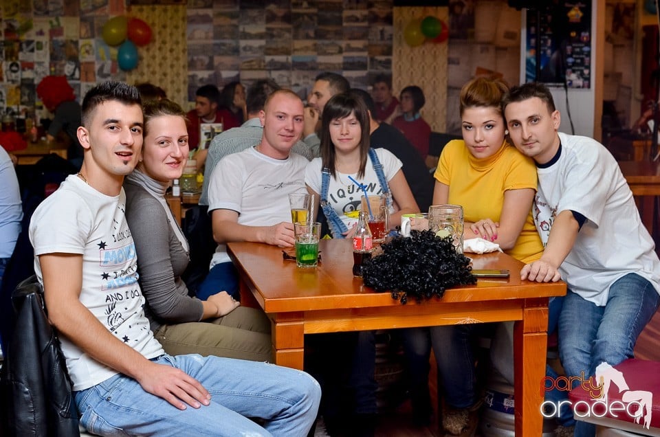 1 an cu Fabrica de Bere Retro Bistro,