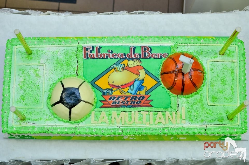 1 an cu Fabrica de Bere Retro Bistro,