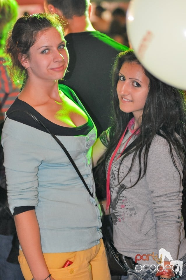 1 an de fun - Oradea Shopping City,