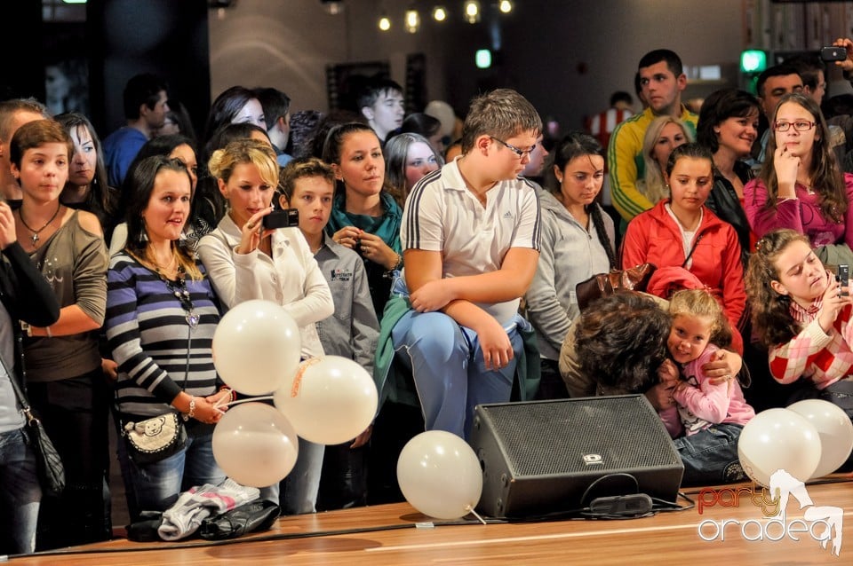 1 an de fun - Oradea Shopping City,