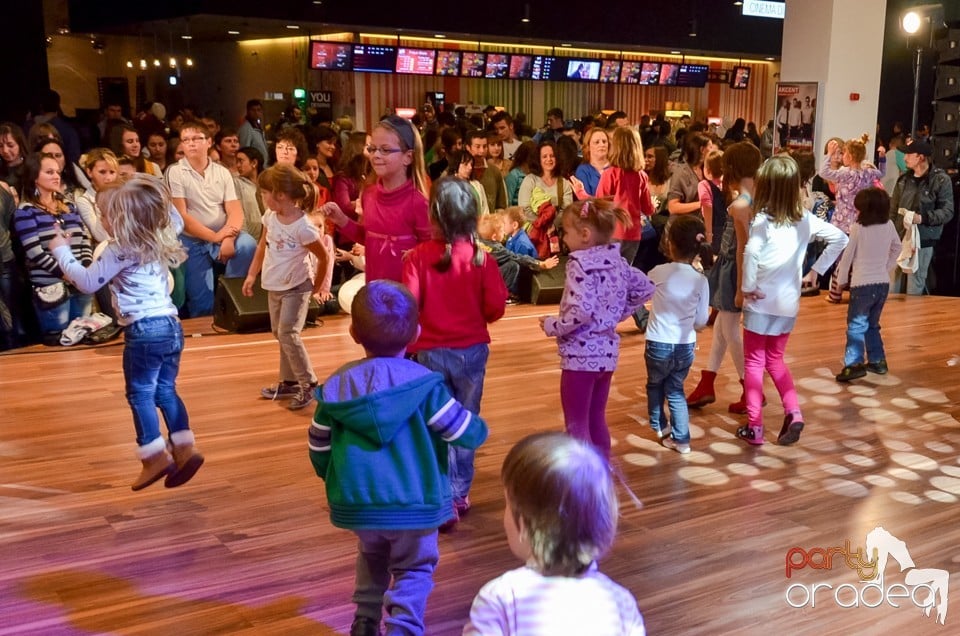 1 an de fun - Oradea Shopping City,