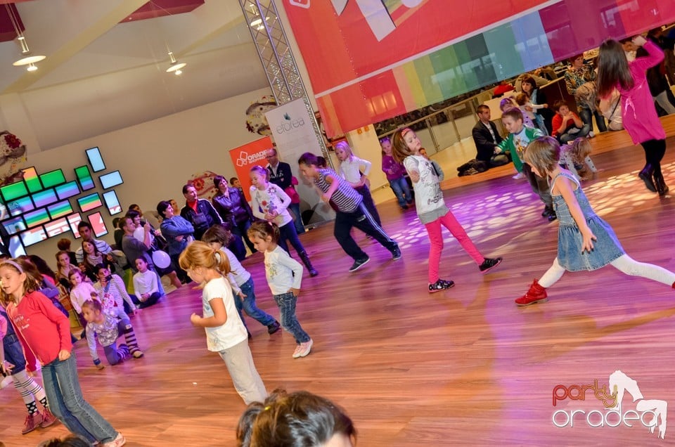 1 an de fun - Oradea Shopping City,
