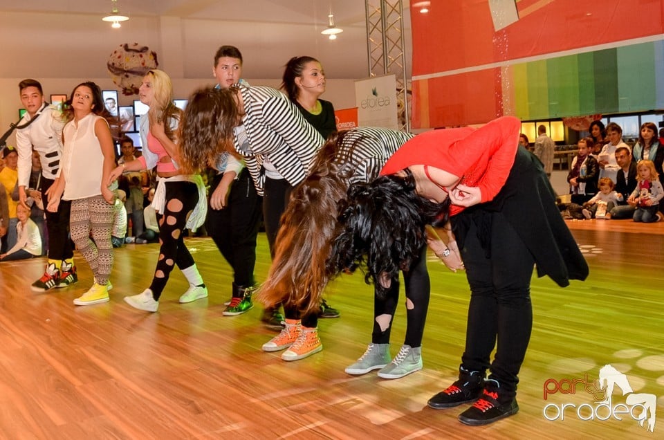 1 an de fun - Oradea Shopping City,