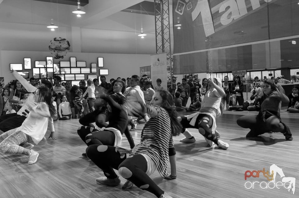 1 an de fun - Oradea Shopping City,