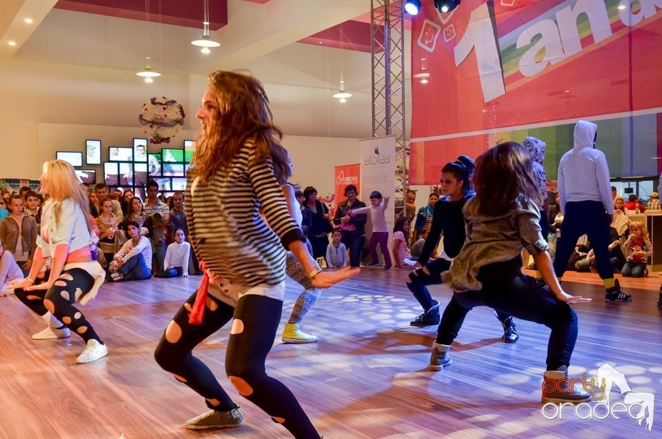 1 an de fun - Oradea Shopping City,
