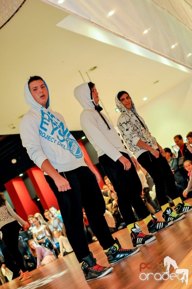 1 an de fun - Oradea Shopping City,