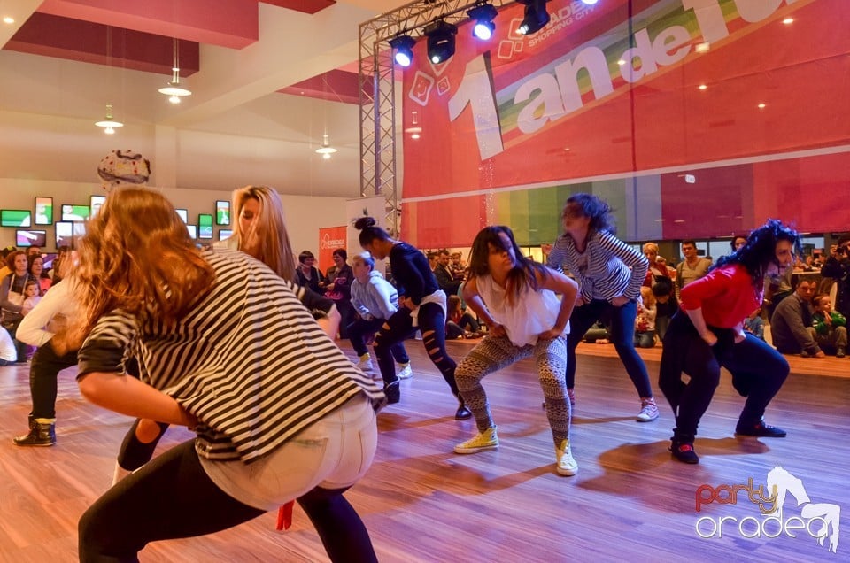 1 an de fun - Oradea Shopping City,