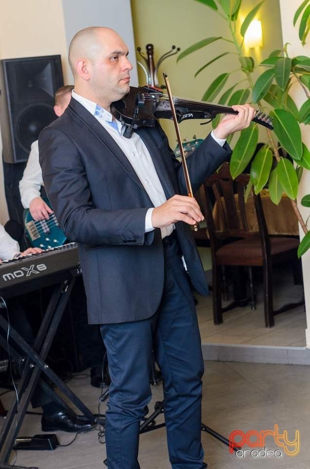 1 Martie la Emporium, Restaurant Emporium