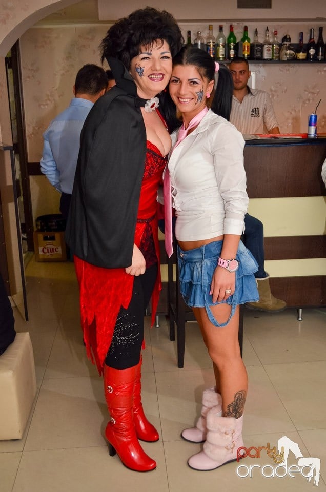 100% Show în L'Amore Caffe Club,