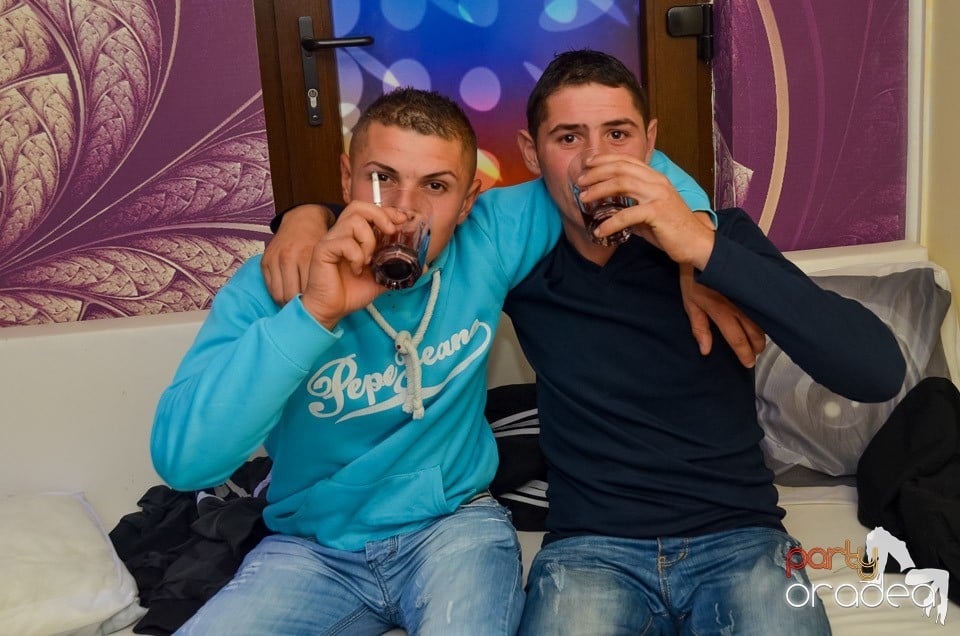 100% Show în L'Amore Caffe Club,
