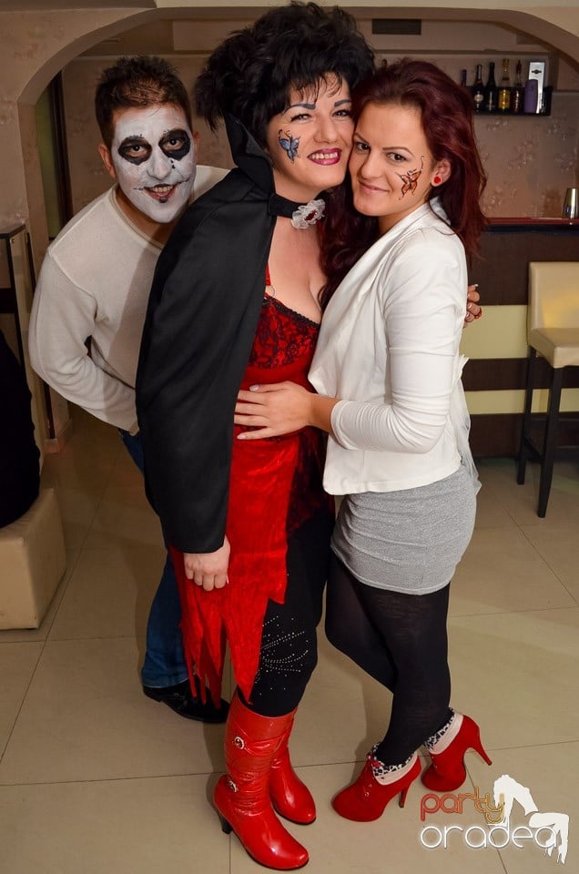 100% Show în L'Amore Caffe Club,