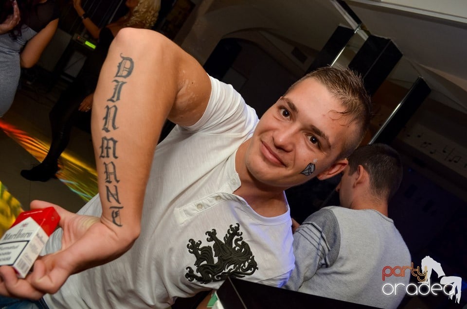 100% Show în L'Amore Caffe Club,