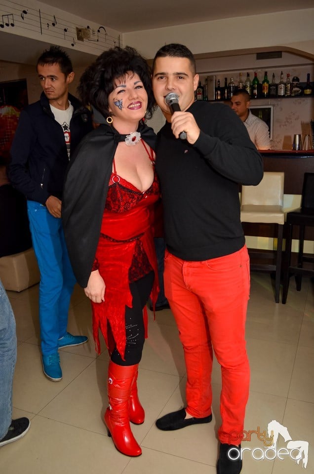 100% Show în L'Amore Caffe Club,