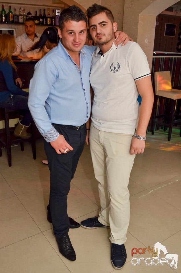 100% Show în L'Amore Caffe Club,