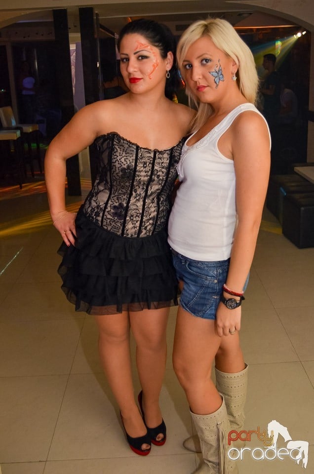100% Show în L'Amore Caffe Club,