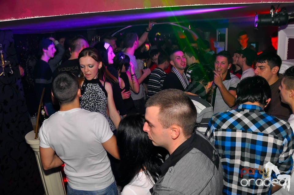 3 Style Night Party în Club Atti's, 