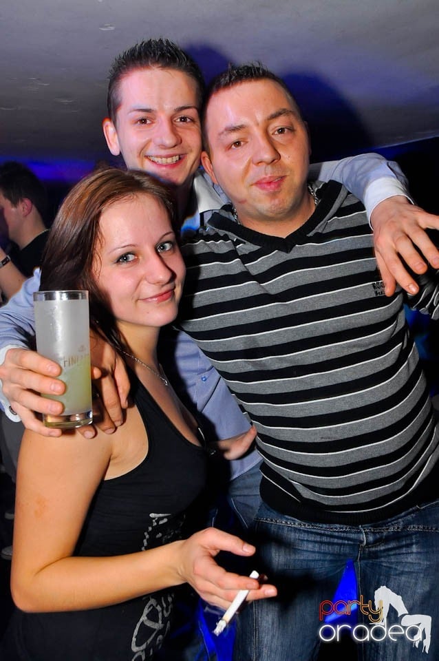3 Style Night Party în Club Atti's, 