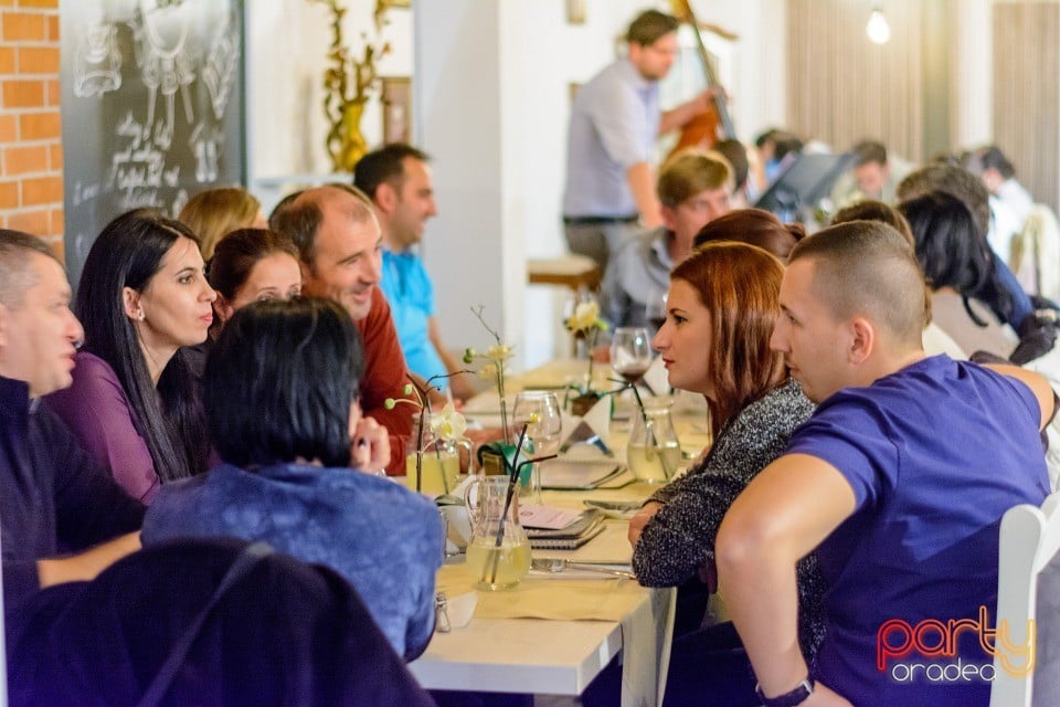 30's Jazz Night, Vine Summer Garden & Grill