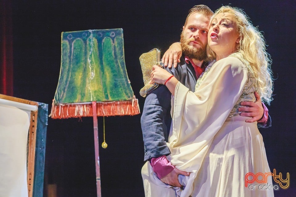 39 de trepte, Teatrul Arcadia