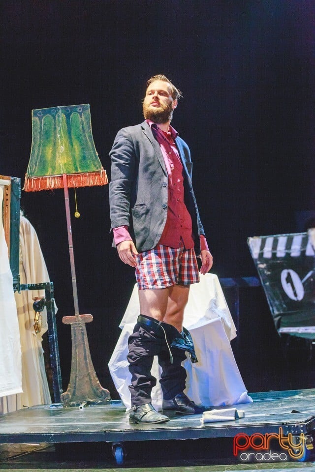 39 de trepte, Teatrul Arcadia