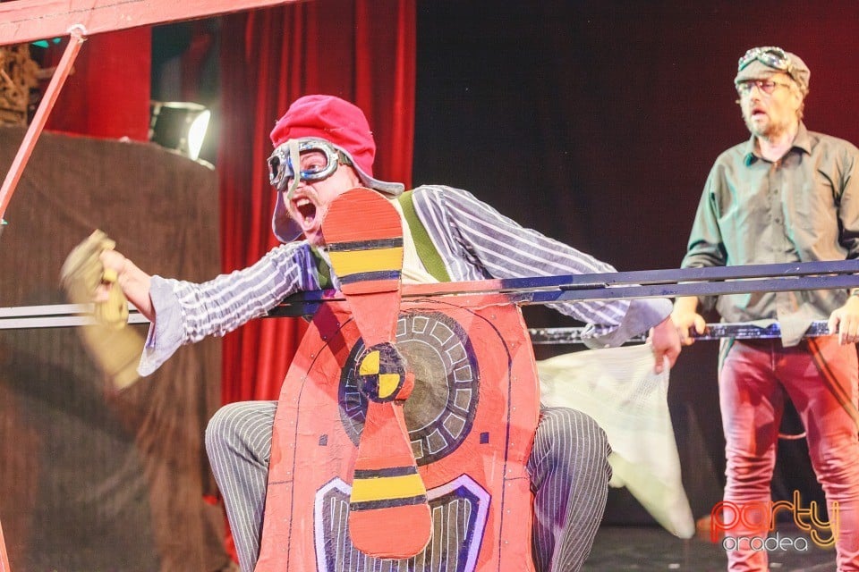 39 de trepte, Teatrul Arcadia