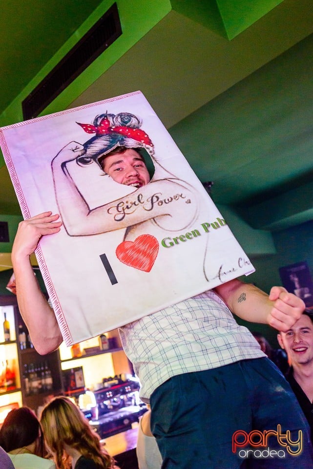 8 March Pin-up Party, Green Pub