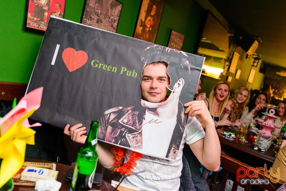 8 March Pin-up Party, Green Pub