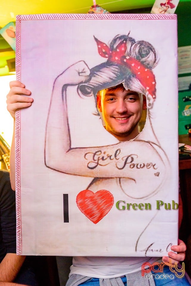 8 March Pin-up Party, Green Pub