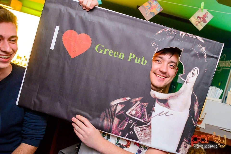 8 March Pin-up Party, Green Pub