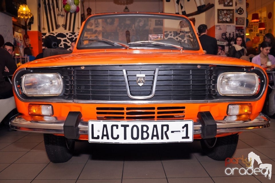 8 martie show în Lactobar,