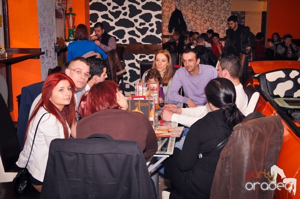 8 martie show în Lactobar,
