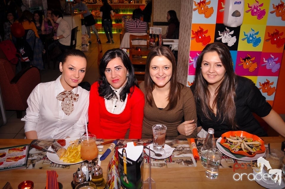 8 martie show în Lactobar,