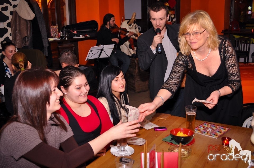 8 martie show în Lactobar,