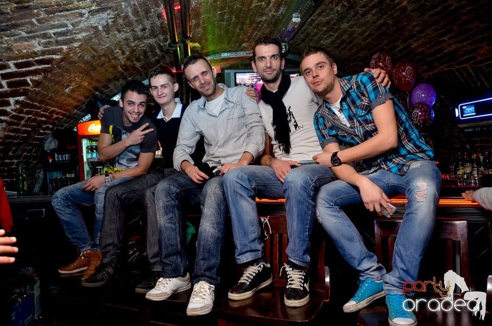9 Lives Birthday Party,