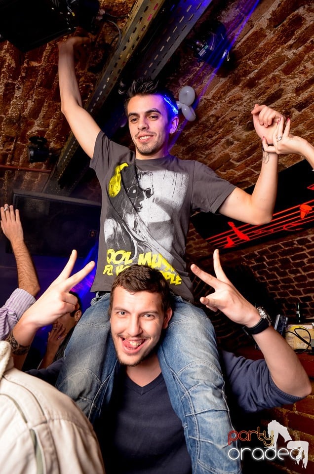 9 Lives Birthday Party,