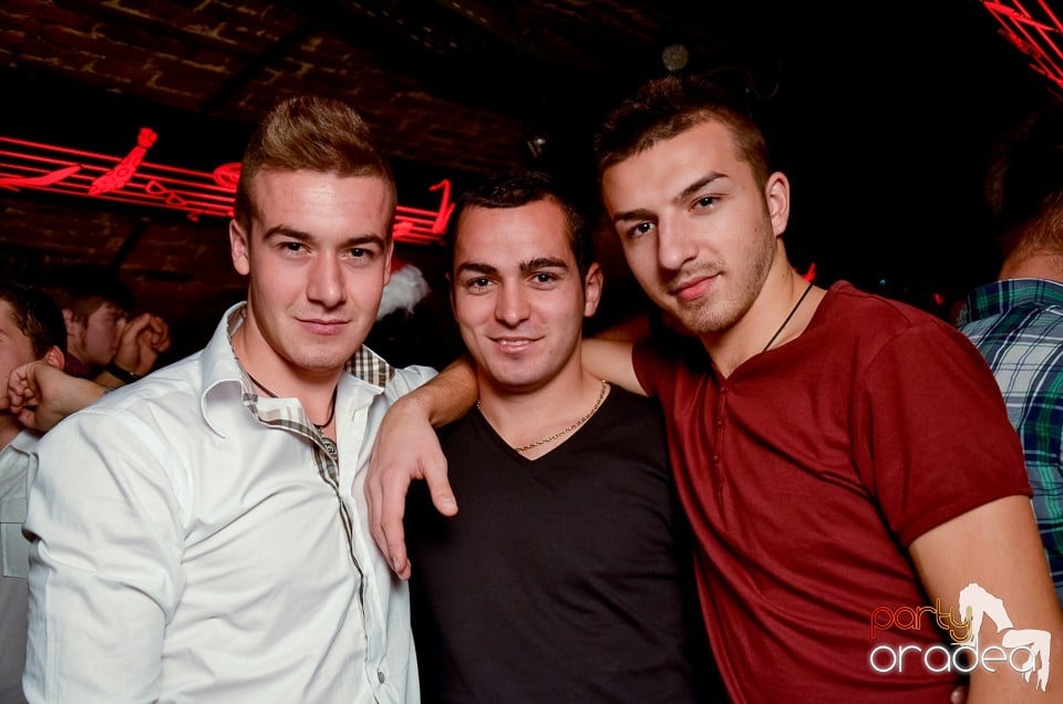 9 Lives Birthday Party,