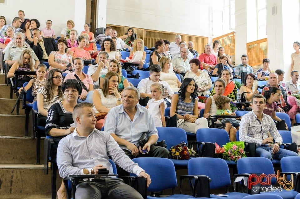 Absolvirea studenţilor de la Economia turismului, Universitatea din Oradea