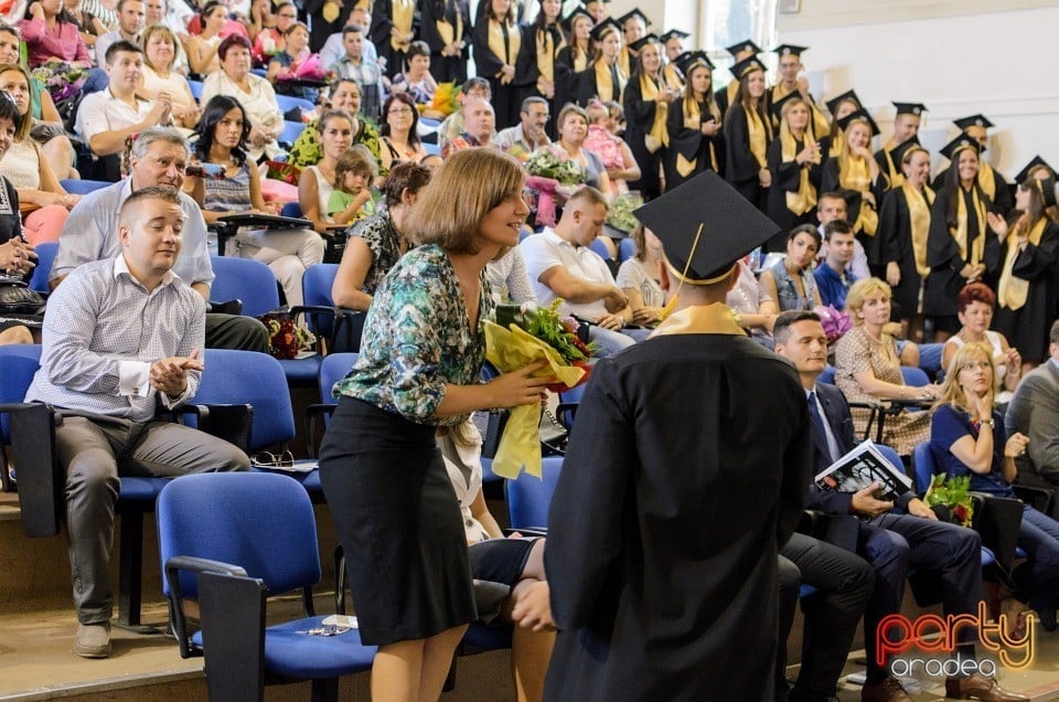 Absolvirea studenţilor de la Economia turismului, Universitatea din Oradea