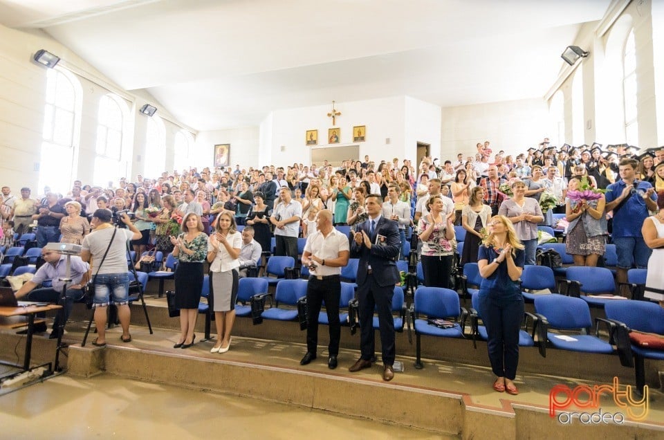 Absolvirea studenţilor de la Economia turismului, Universitatea din Oradea