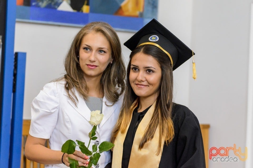 Absolvirea studenţilor de la Economia turismului, Universitatea din Oradea