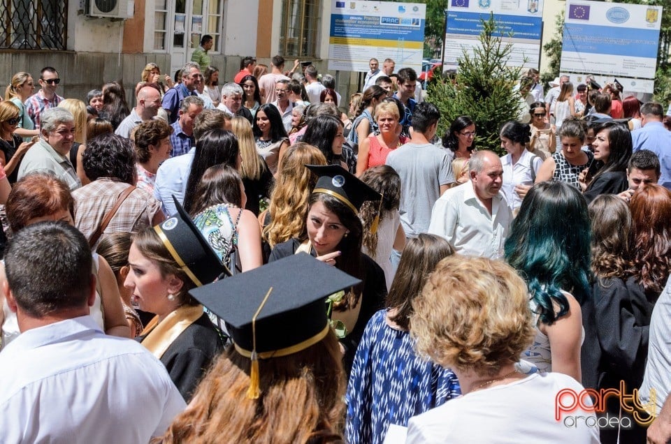 Absolvirea studenţilor de la Economia turismului, Universitatea din Oradea