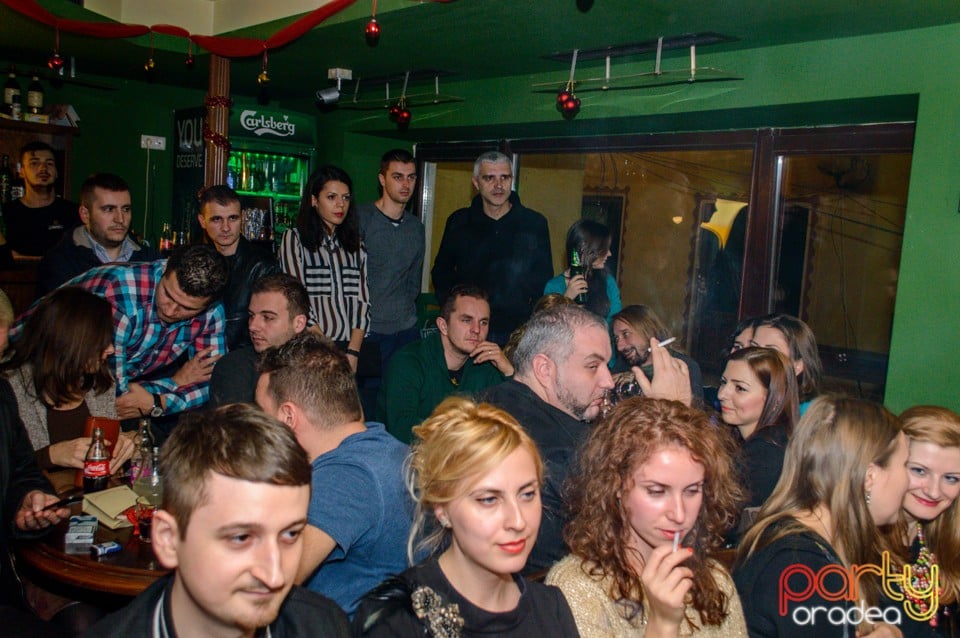 Act de caritate pentru Ana Maria, Green Pub