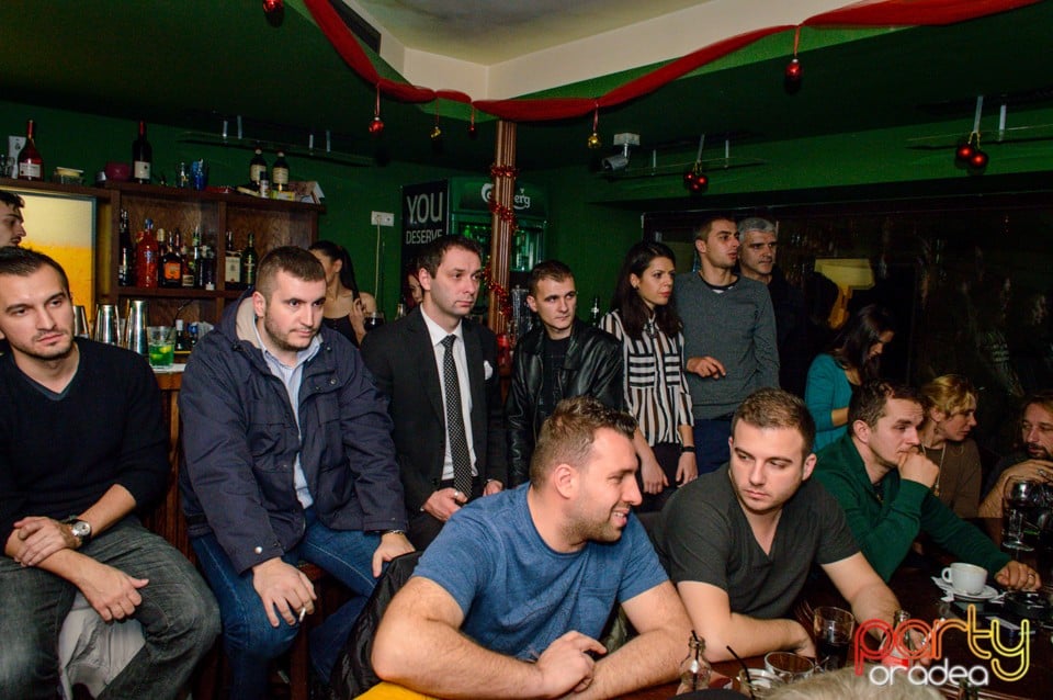 Act de caritate pentru Ana Maria, Green Pub