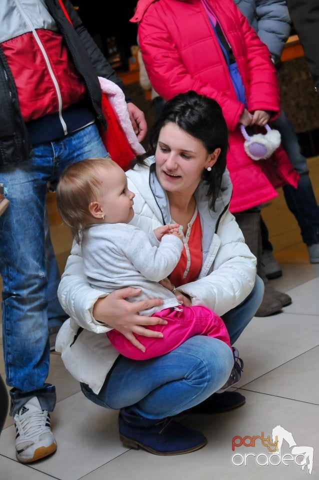 Adevăratul Moş Crăciun la Lotus Center, Lotus Center