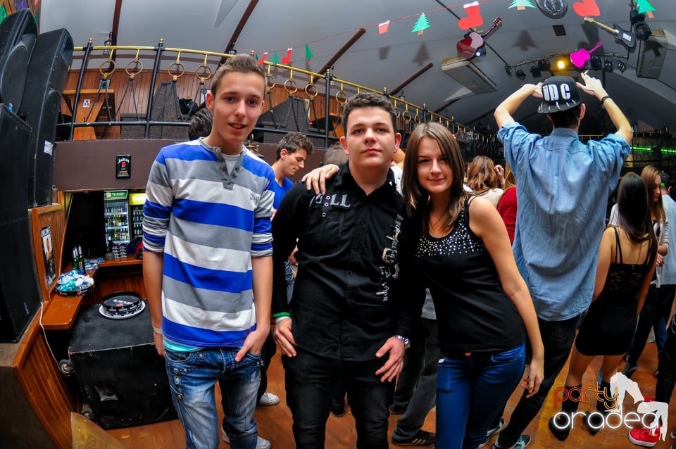 Afterparty - Megyei golyabál, 