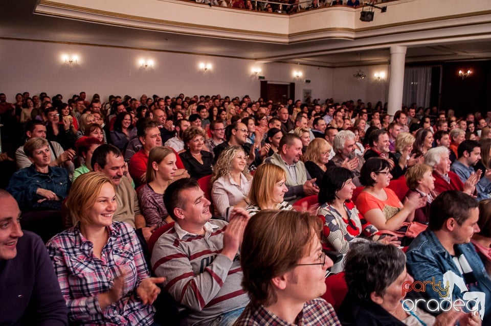 Akciós medve: Szomszédnéni és Felméri Péter estje, Filarmonica de Stat Oradea