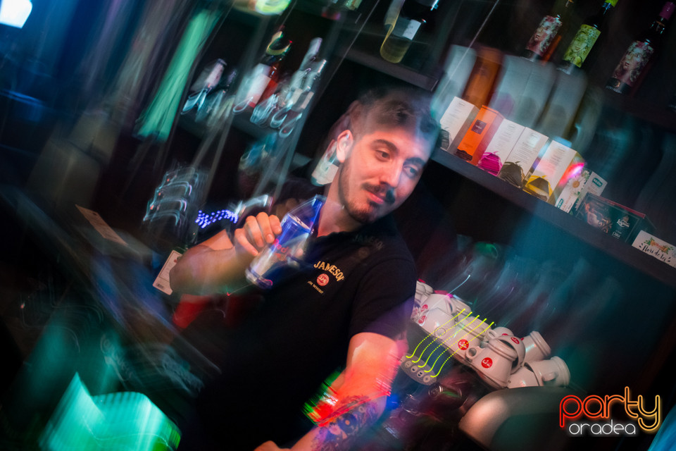 All Time Hits, Green Pub