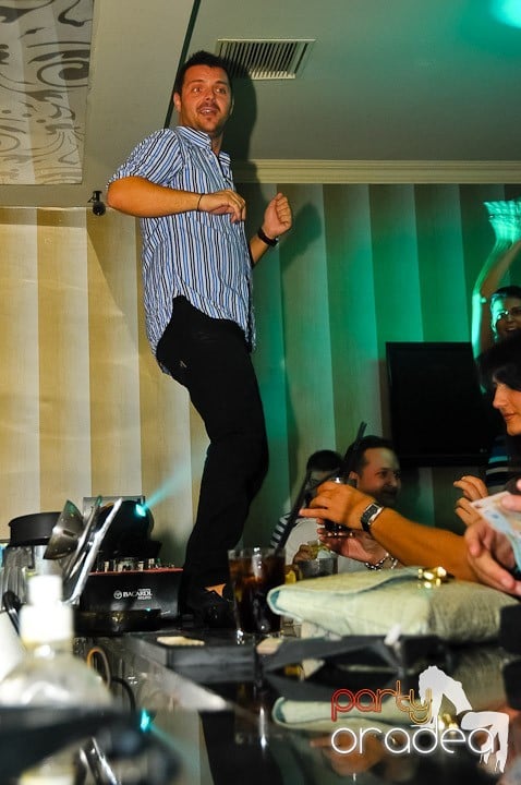 Amadeea @ Kadó Cafe, 