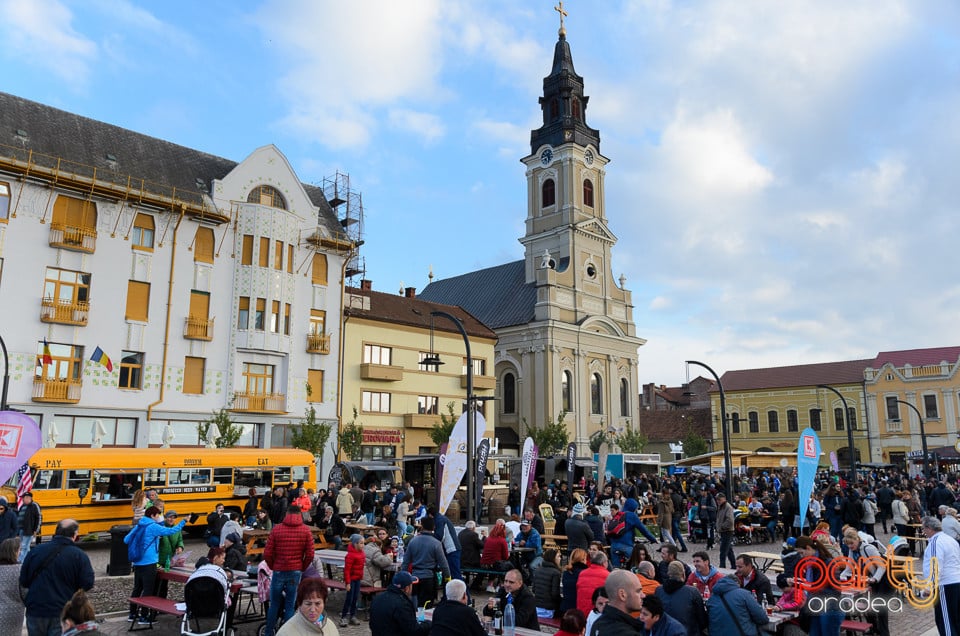 Ambianţă la Toamna Orădeană, Oradea